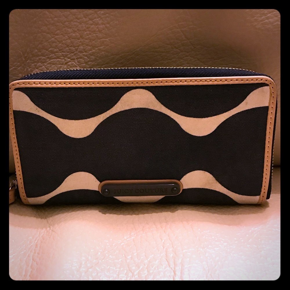 Juicy Couture wallet